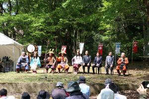 山頂セレモニーの様子