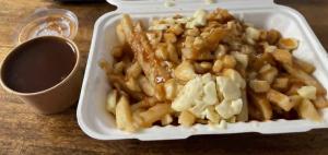 カナダ料理 プーティーン